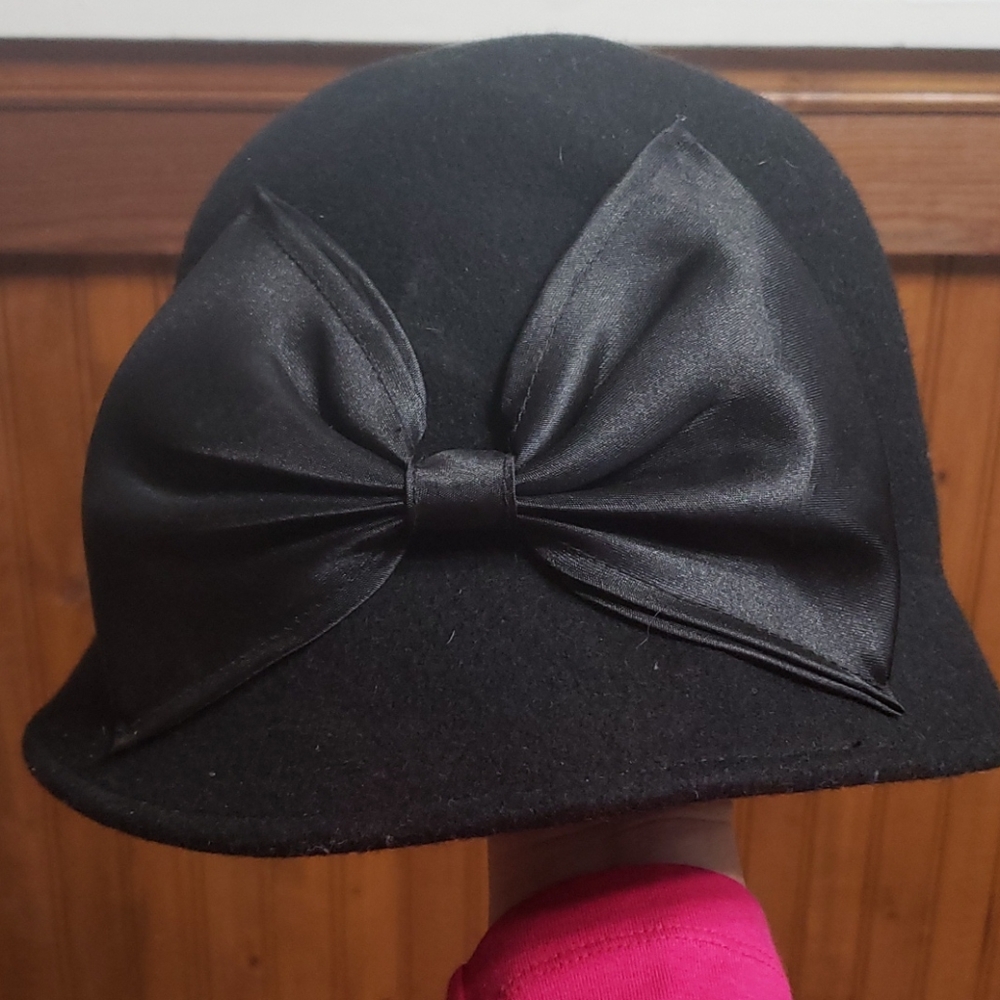 Cute black cloche hat with bow